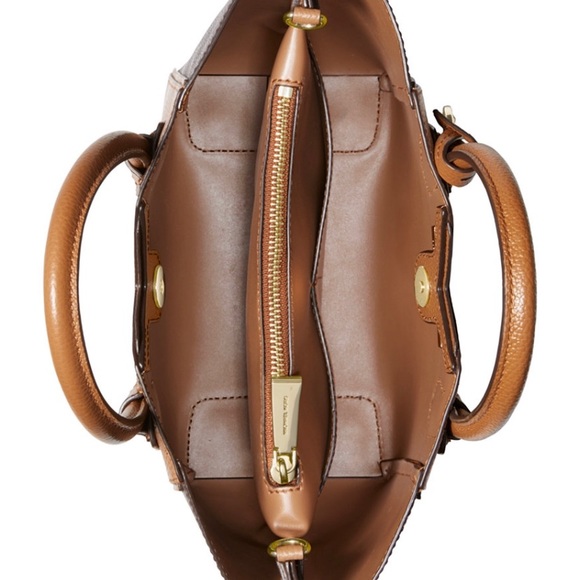 New MK ♥️ crossbody/ satchel - Picture 9 of 9